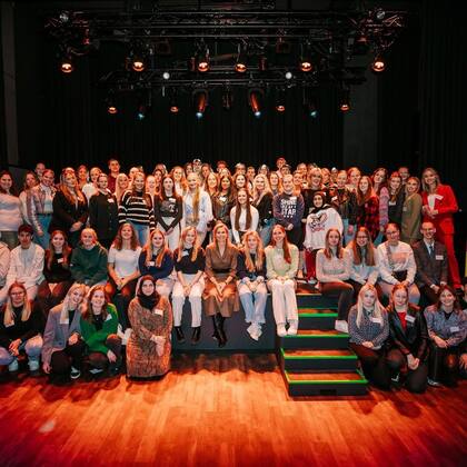 Máxima Zorreguieta conversó con estudiantes y docentes y se interiorizó en sus trabajos  (Foto: Instagram @koninklijkhuis)