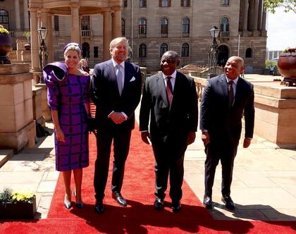 Máxima Zorreguieta junto al rey Guillermo y al presidente sudafricano en Pretoria