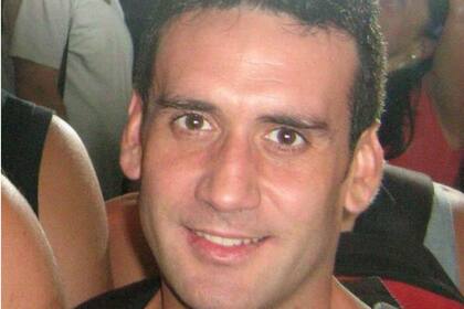 Maximiliano Fornarese. Comunicar a 0341-15677648 o 0341-156506538