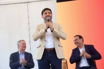 Maximiliano Pullaro durante una de las cumbres de Provincias Unidas