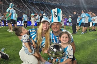 El duro posteo de la mujer de Salas: defendió a su marido por el pase de Racing a River