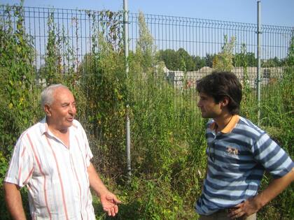 2009. En Brescia, hablando con un señor que había visto el avión de su abuelo paterno caer en el 1942. Él peleó en la guerra, sobrevivió y emigró en los 50 a la Argentina