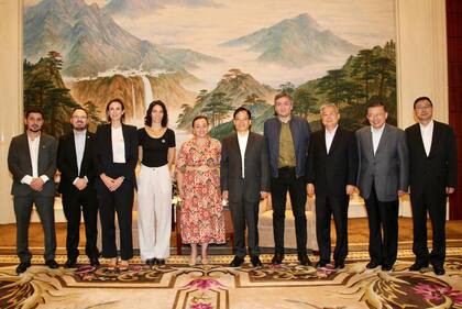 Cecilia Moreau y Máximo Kirchner en China, junto a la comitiva de legisladores y funcionarios argentinos
