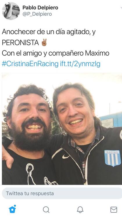 Máximo Kirchner, junto a un militante