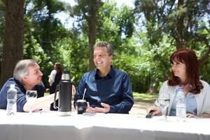 Máximo Kirchner, Sergio Massa, Cristina Kirchner a fines de 2024, cuando la expresidenta aún no estaba detenida