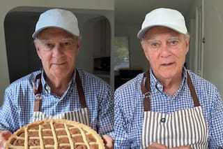 Es venezolano y está en edad de jubilarse, pero sigue trabajando: los pies que lo volvieron famoso