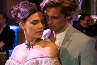 Son alemanes, protagonizan un romance que se convirtió en un éxito global y todos quieren saber quiénes son