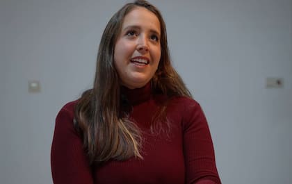 May logró obtener la ciudadanía italiana mientras esperaba actualizaciones sobre su solicitud de asilo