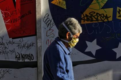 La Ciudad implementó un programa de asistencia para adultos mayores que están solos pero algunos no se animan a usarlo