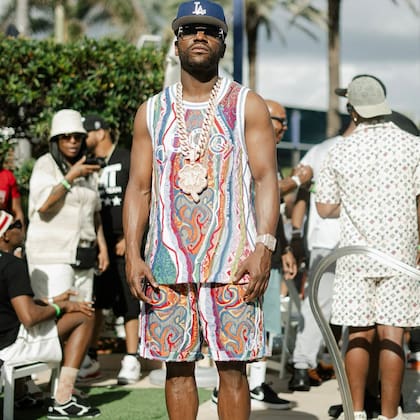 Mayweather Jr. tiene un récord de 50 victorias y cero derrotas (Instagram @floydmayweather)