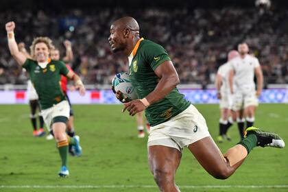 Mazakole Mapimpi quiebra una maldición de 245 minutos y marca el primer try de los Springboks en una final