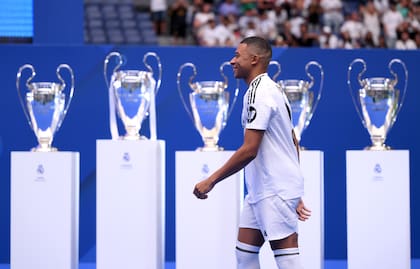 Mbappé ya es jugador de Real Madrid: la presentación oficial