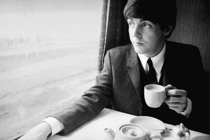 McCartney en Londres durante la filmación de A Hard Days Night, 1964