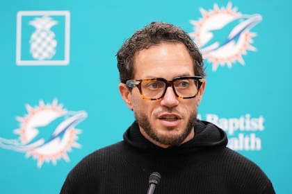 McDaniel fue coordinador ofensivo en 2021 con los San Francisco 49ers antes de convertirse en entrenador en jefe de los Dolphins en 2022