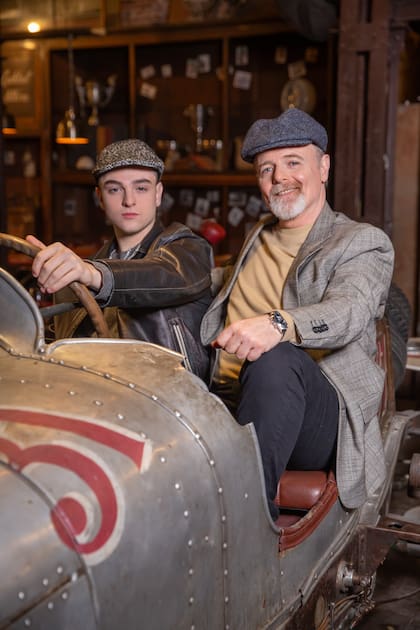 “Me divertían más los talleres de teatro que ir a un cumpleaños. Tus compañeros no siempre entienden. Y, en la adolescencia, cuando te tomás todo muy a pecho, empezás a pensar: ‘¿Estaré haciendo algo mal?’” (Lorenzo).