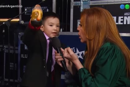 "Me encanta el timbal", le dijo el pequeño músico a Lizy Tagliani antes de su presentación (Foto: Captura Telefe)