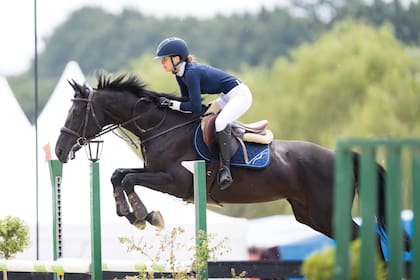 “Me llena el corazón de alegría y agradezco tener la compañera de pista que tengo, Calypta, que es la yegua que siempre soñé”, le dice India a ¡HOLA! Argentina.