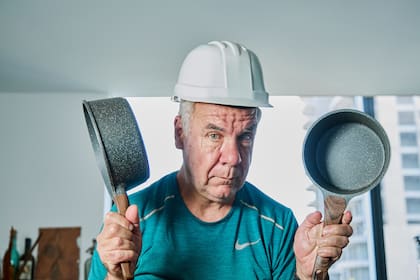 "Me maltrataron. Me trataron de viejo. Además, no cumplieron con el contrato porque adelantaron cosas que iban a pasar conmigo", dice sobre su paso por MasterChef Celebrity