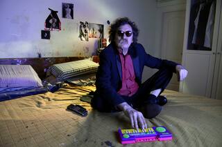 Fue amigo del músico (ya no) y publicó una versión actualizada de su biografía