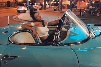 “Me siento en una película cuando manejo mis autos. Si estoy en mi peor día, una de las únicas cosasque pueden levantarme el humor rápidamente essubirme a uno de mis autos y manejar”, dice