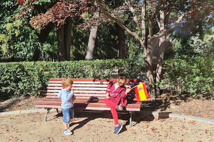Mechi y su familia viven en un barrio muy tranquilo en las afueras de Madrid.