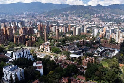 Vista áerea de El Poblado, exclusivo sector de Medellín.
