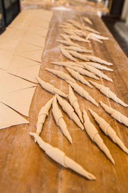 Medialunas listas para hornear.