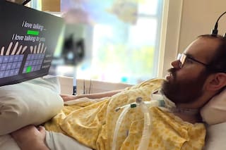 Lograron que un paciente con ELA y otro con cuadriplejia vuelvan a escribir