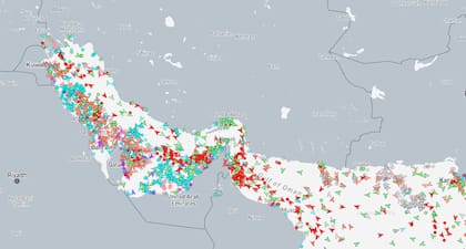 Mediante la plataforma Marine Traffic se piuede seguir en tiempo real el estado del estrecho.