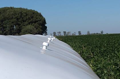 Mediante un sistema de lanzas monitoreadas se puede saber si la silobolsa fue vandalizada.