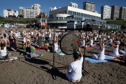 Meditación y yoga en Playa Grande