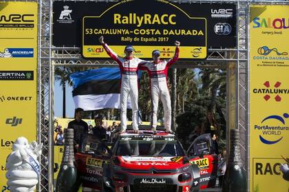 Meeke y su festejo en el Rally de Cataluña