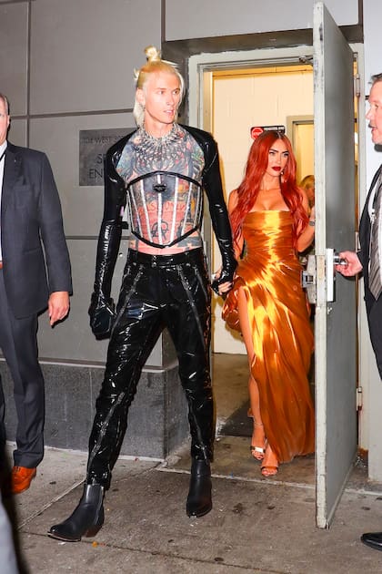 Megan Fox y Machine Gun Kelly rompieron todos los esquemas con su llamativo look en la TIME100 Next Gala en la ciudad de Nueva York