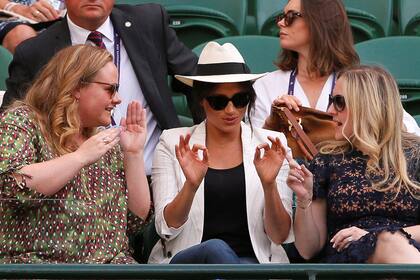 Meghan, la duquesa de Sussex, espectadora de honor del partido entre Serena Williams y la eslovaca Kaja Juvan