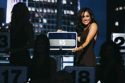 Meghan Markle fue una de las chicas de los maletines en el programa Deal or No Deal