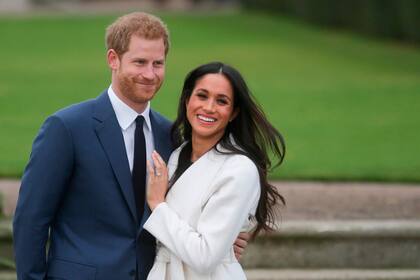"No estoy seguro de que un podcast sobre las dificultades de los ricos y famosos sea lo que necesitamos de Harry y Meghan", escribió un usuario en Twitter sobre el podcast especial de la pareja