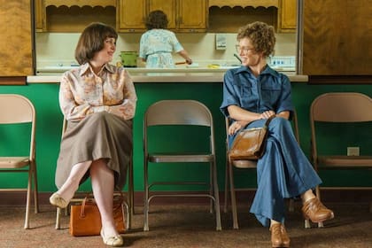 Melanie Lynskey y Jessica Biel en Candy. Foto: Hulu