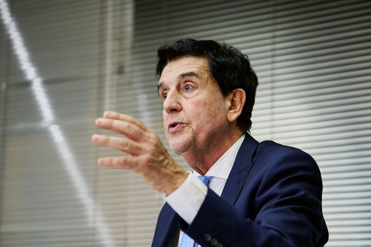 Melconian advierte que el plan cambiario de Milei navega sin anclas y anticipa reservas en rojo durante todo el mandato