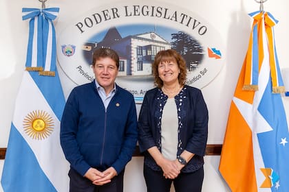 Melella junto a la vicegobernadora Mónica Urquiza