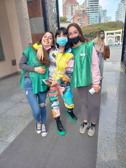 Melina junto a Lali Espósito (Foto: Twitter @G_Melina_)