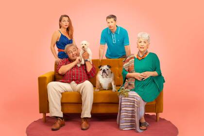 Melina Petriella, Claudio Rissi, Patricio Aramburu y María Fiorentino protagonizan Los perros, en El Picadero