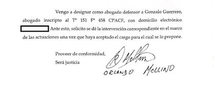 El jubilado que recibió un millón de dólares figura en sociedades del exterior y conduce autos de alta gama - Image 3