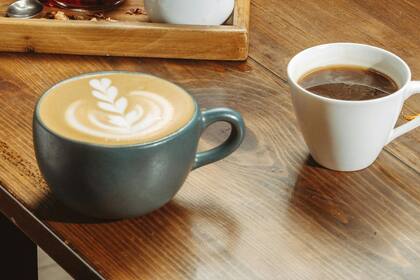 Mellor mencionó que se observaron efectos similares del café con el consumo del té