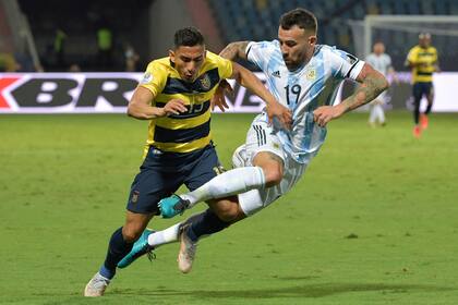 Mena complicó con sus desbordes