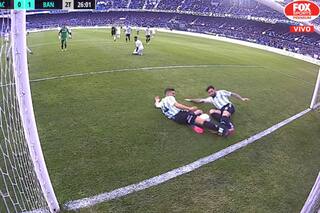 Una jugada de toda la cancha y un golazo que terminó siendo... ¡doblemente en contra!