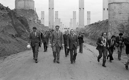 Méndez Ezcurra registró los trabajos de demolición y construcción de la autopista 25 de Mayo