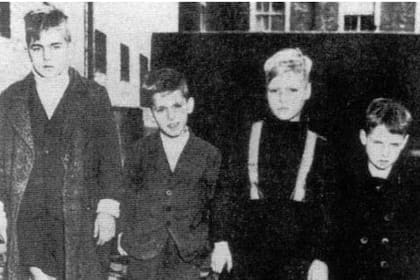 Menores de la Werwolf acusados de disparar contra tropas estadounidenses en Aquisgrán, en 1945