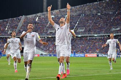 Meram festeja uno de los tres goles que marcó con la selección de Irak