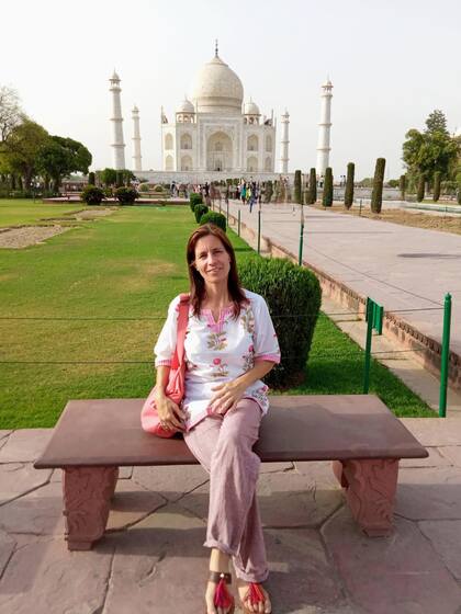 Mercedes Aliaga Paz viajó a la India para especializarse en Hatha Yoga.