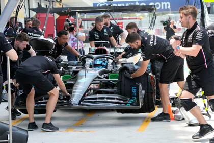 Mercedes, entre la investigación de la FIA y el pedido de una revisión del reglamento financiero para 2026